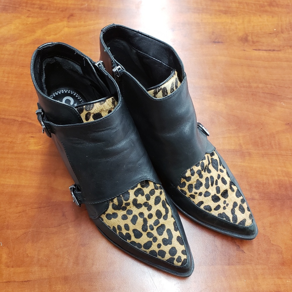 Black Heeled booties with Leopard Fur
